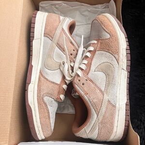 Nike Dunk Low Medium Curry Suede